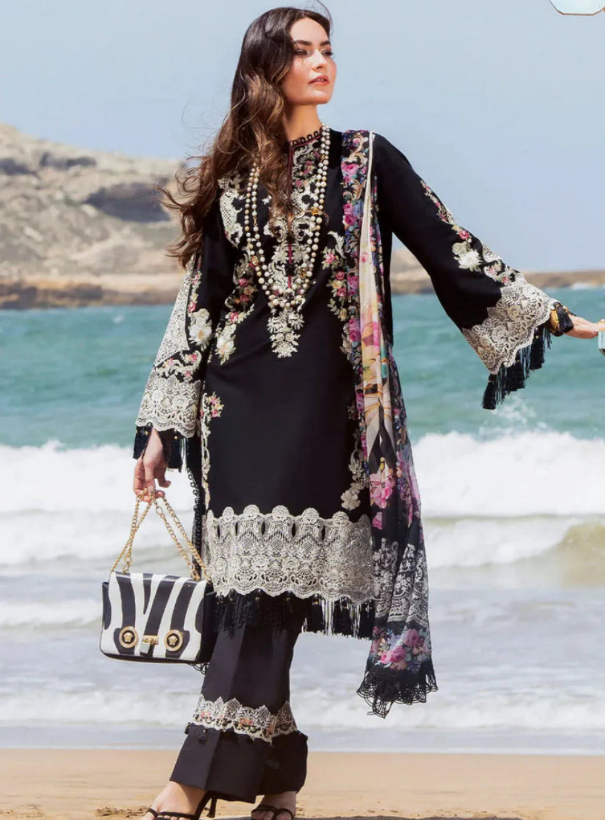 Elaf Embroidered dhanak 3 Piece Unstitched Suit EL-722