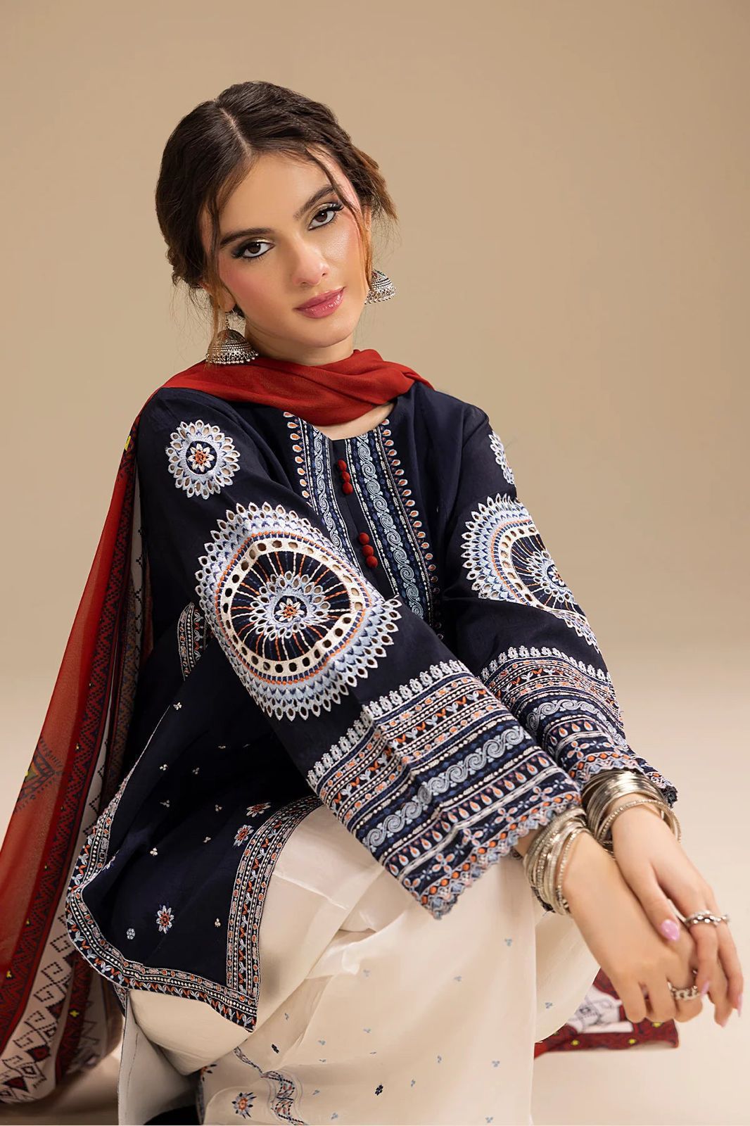 HIT & TRENDY DHANAK WOOL EMBROIDERED 3PC